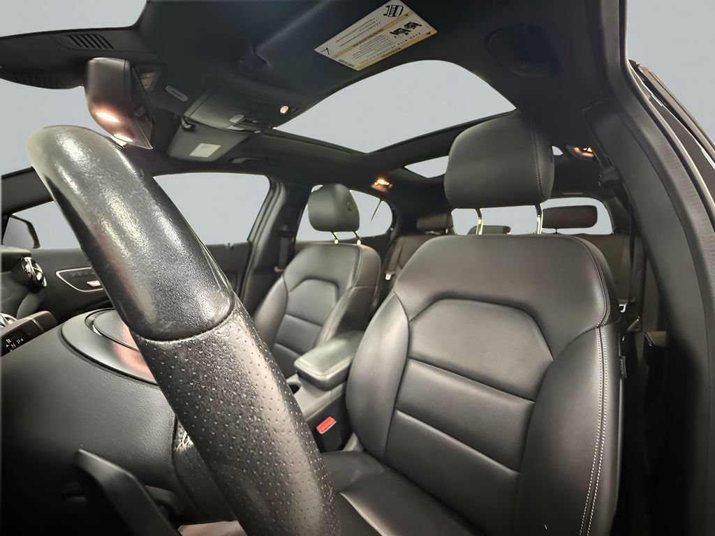 Used 2018 Mercedes-Benz GLA 250 4MATIC image 11