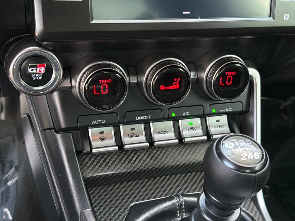 Used 2023 Toyota GR86 Premium w/ ALL Weather Mat Package (TMS) RWD image 23