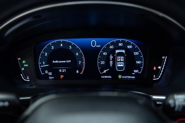 Used 2024 Honda Civic Sport Touring image 2
