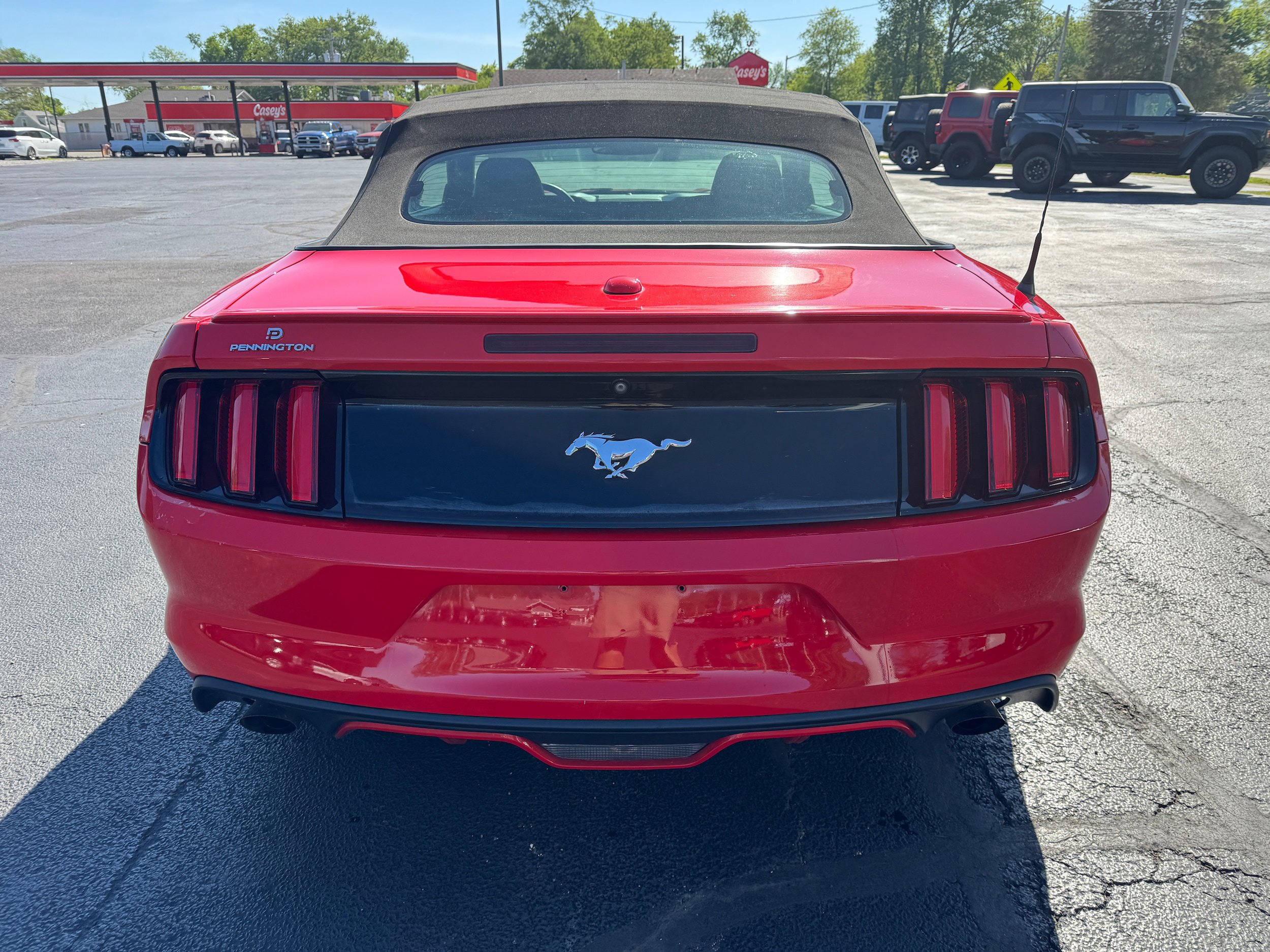 Used 2016 Ford Mustang Premium RWD image 6
