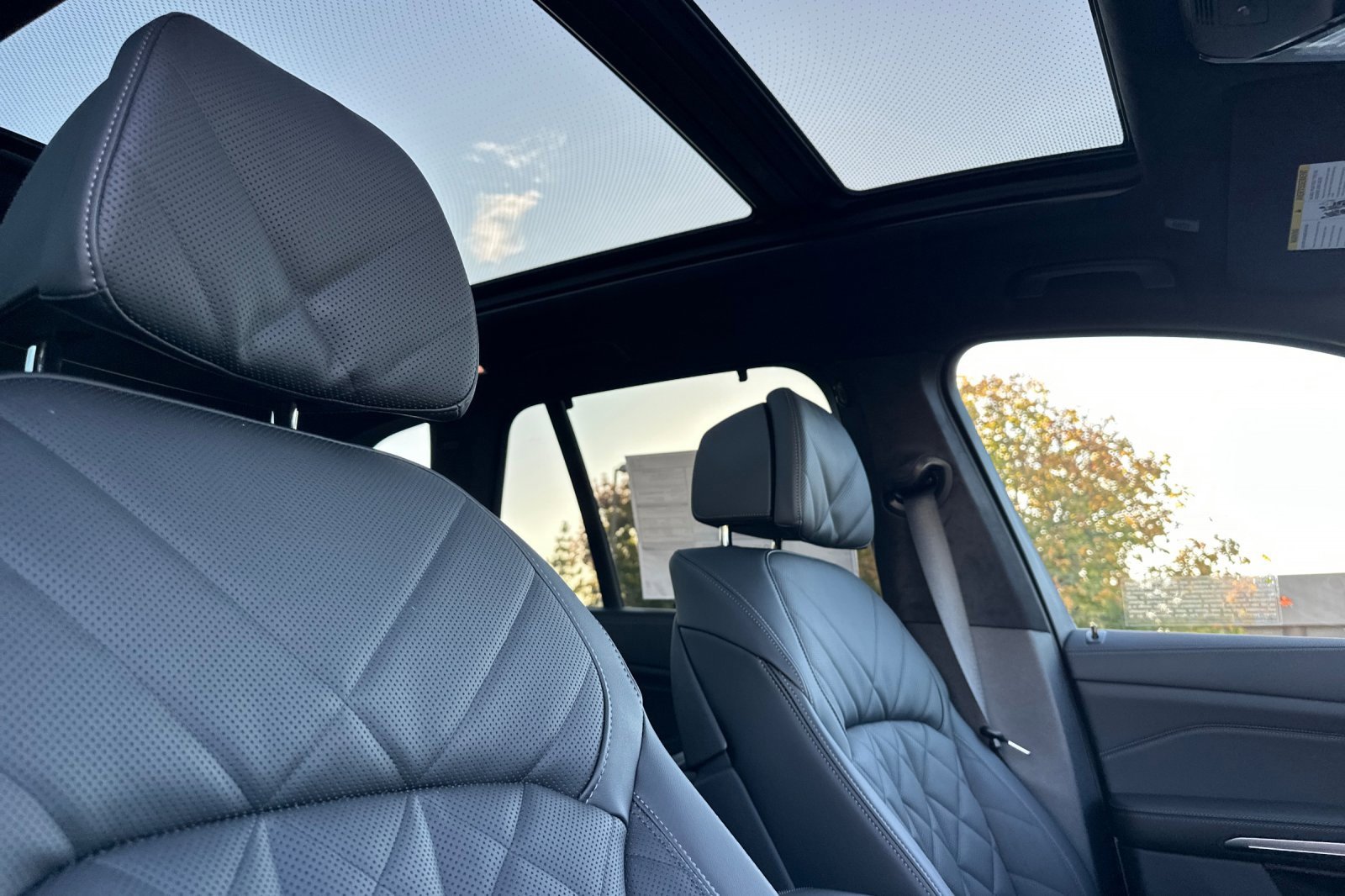 New 2026 BMW X5 M60i image 14