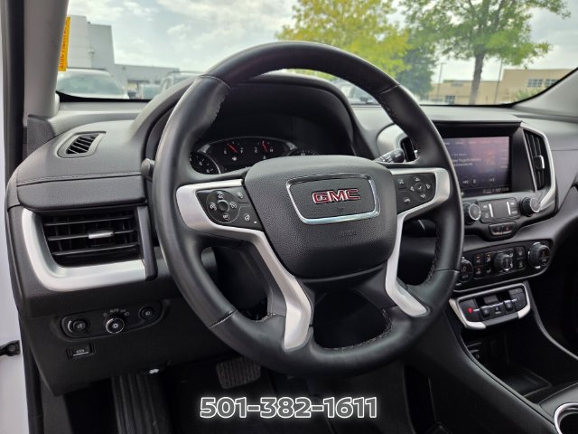 Used 2024 GMC Terrain SLT AWD/4WD image 9