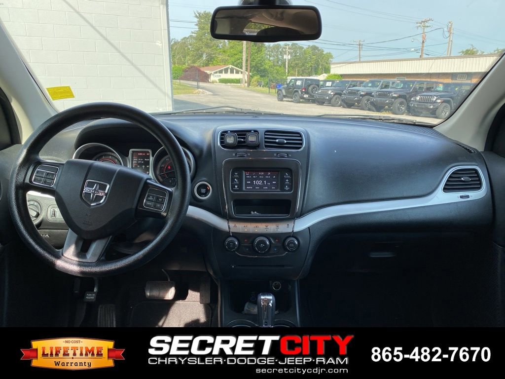 Used 2020 Dodge Journey SE w/ Blacktop Package FWD image 12