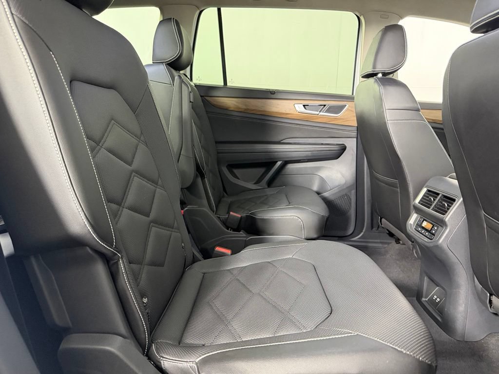 Used 2024 Volkswagen Atlas SE FWD image 31