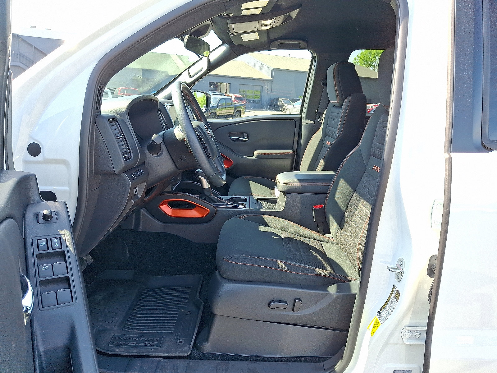 Certified 2024 Nissan Frontier PRO-4X w/ Pro Convenience Package AWD/4WD image 16