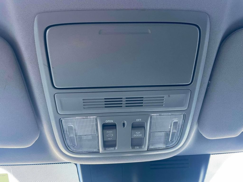 Certified 2022 Honda CR-V EX image 32