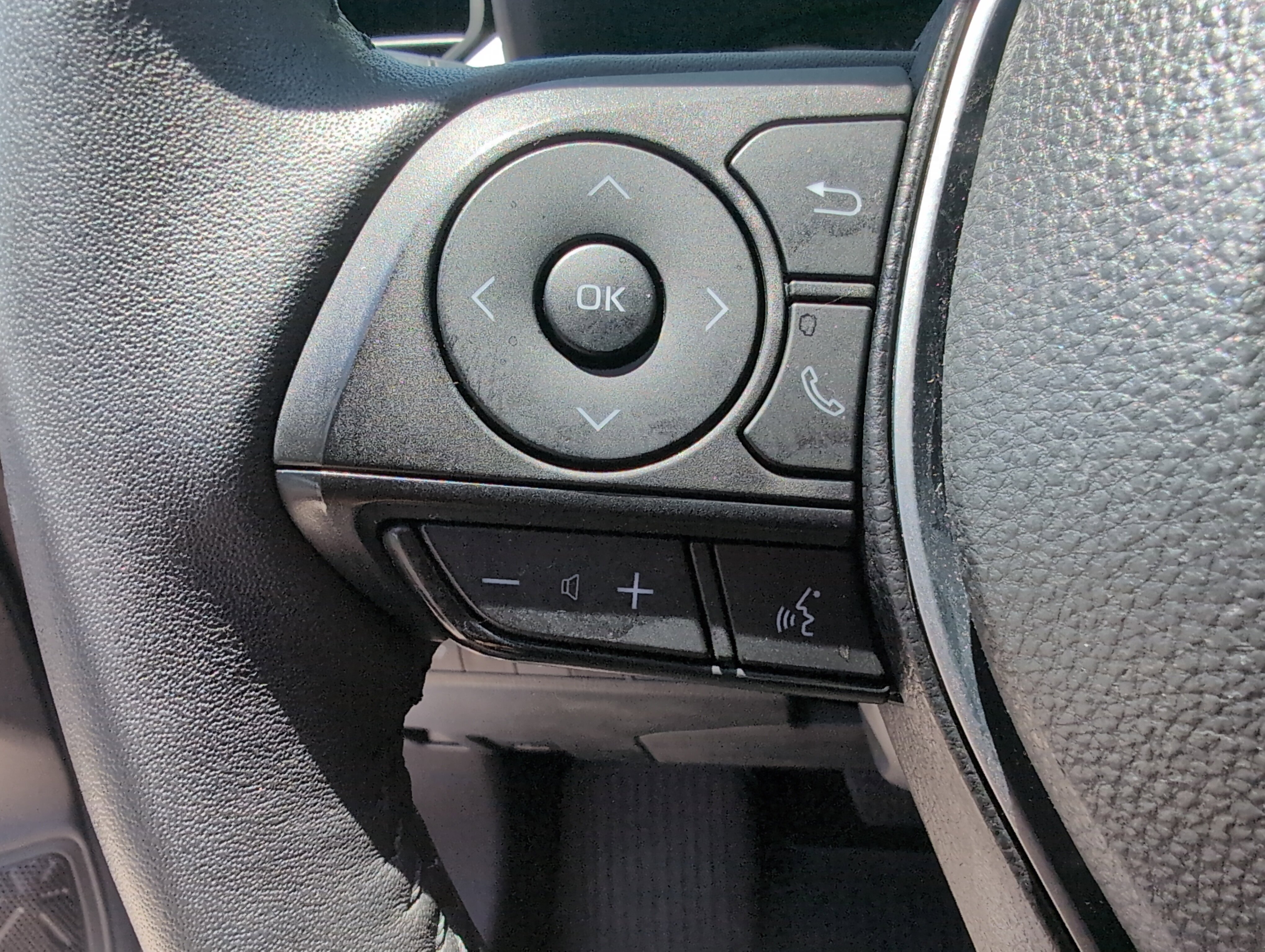 Certified 2023 Toyota RAV4 XLE Premium AWD/4WD image 19