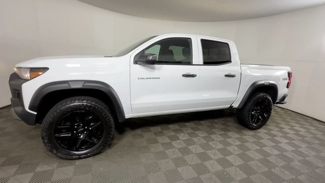 Used 2025 Chevrolet Colorado Trail Boss AWD/4WD image 10