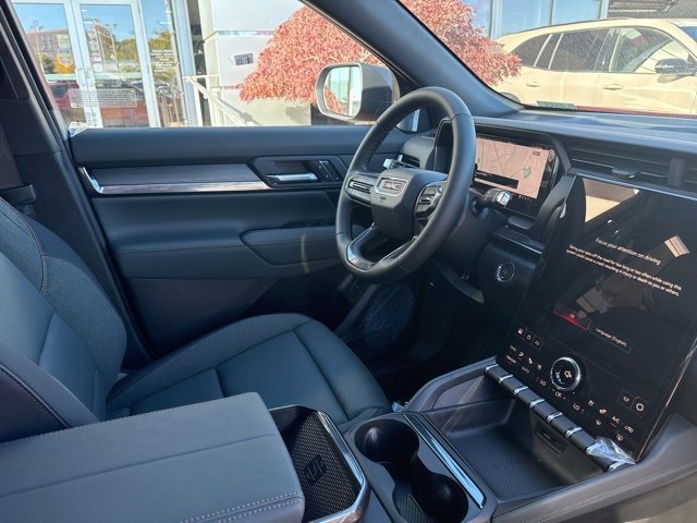 New 2026 GMC Terrain AT4 w/ Convenience Package III image 32