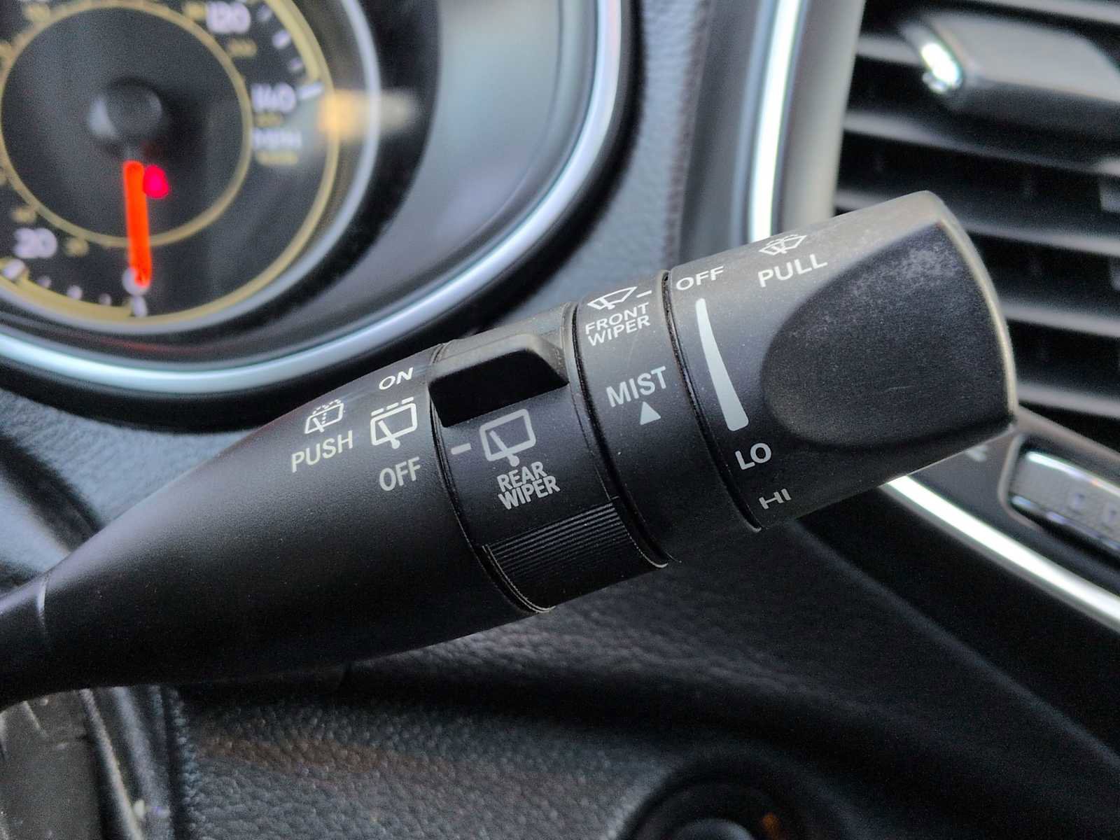 Used 2020 Jeep Cherokee Latitude Plus w/ Comfort/Convenience Group image 27