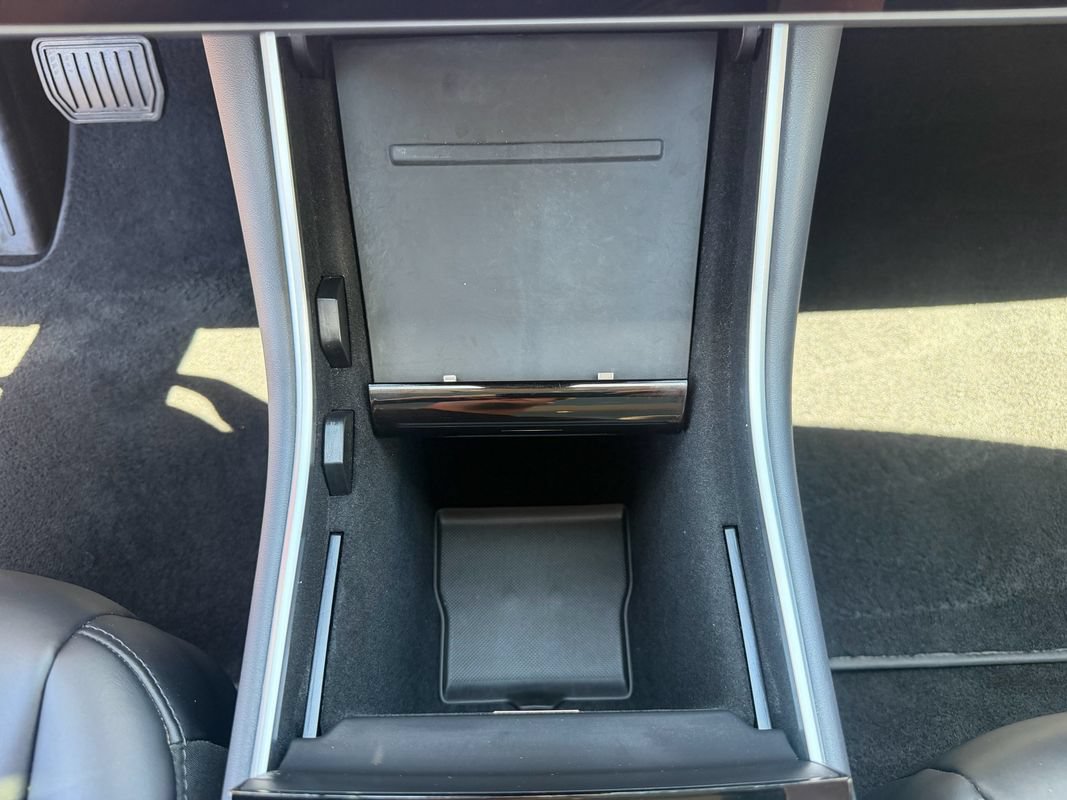 Used 2018 Tesla Model 3 Long Range RWD image 24