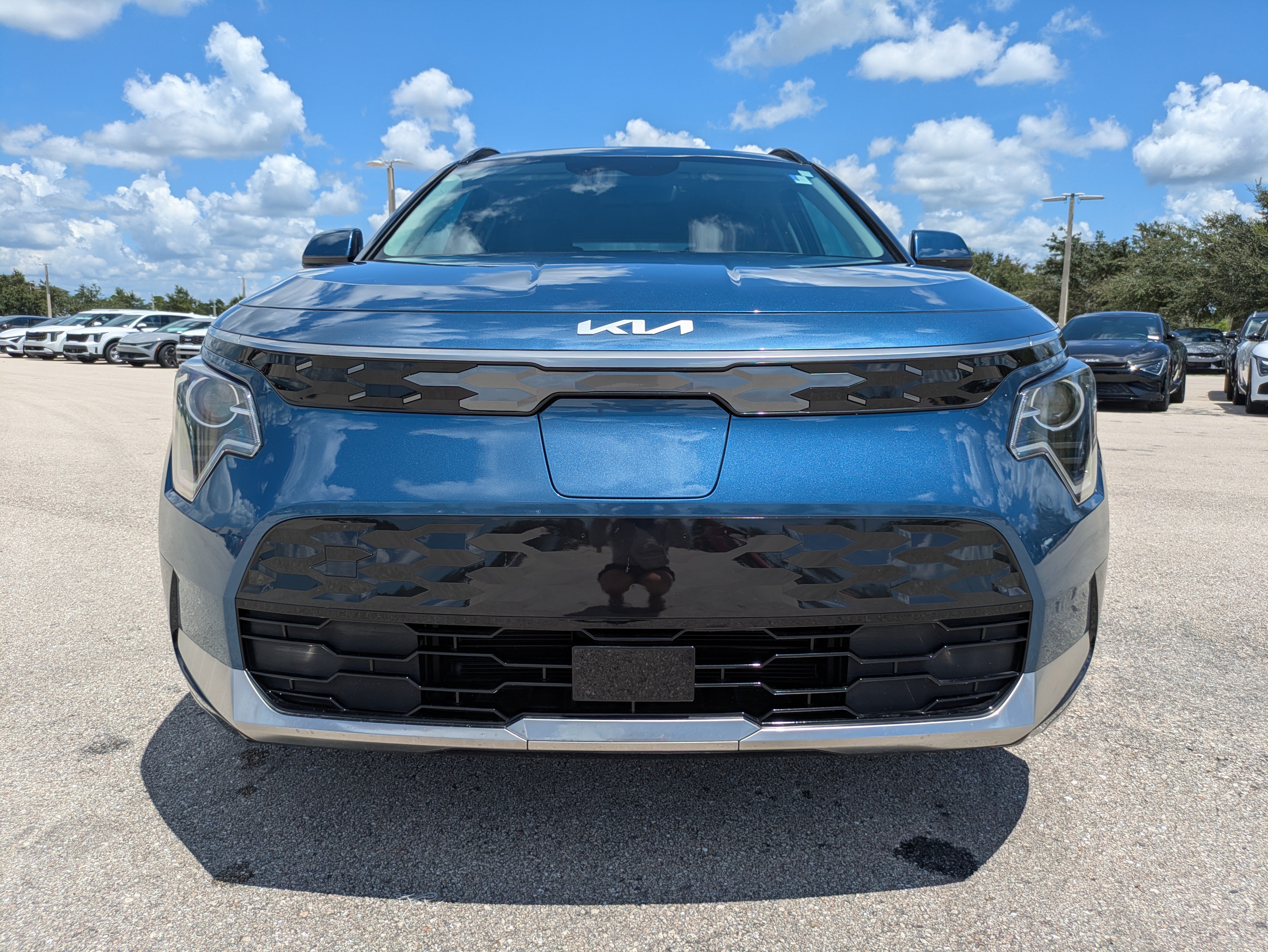 Certified 2024 Kia Niro Wind FWD image 9