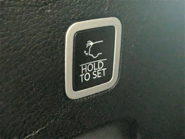 Used 2023 Jeep Wagoneer 2WD w/ Convenience Group I image 32