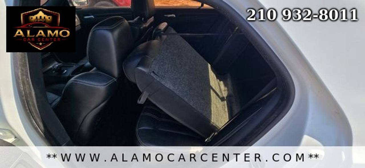 Used 2013 Chrysler 300 S RWD image 26