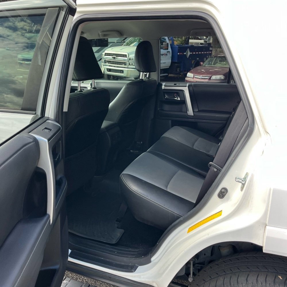 Used 2022 Toyota 4Runner SR5 Premium AWD/4WD image 3