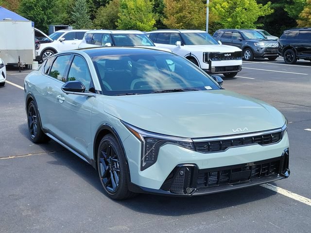 New 2026 Kia K4 GT-Line Turbo FWD image 3