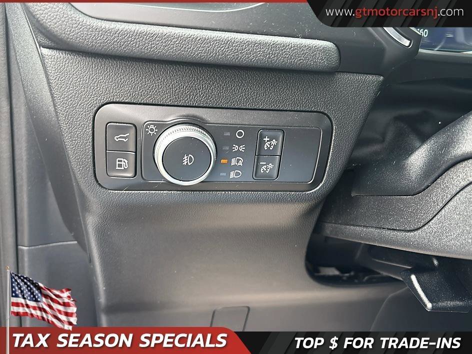 Used 2020 Ford Escape Titanium AWD/4WD image 26