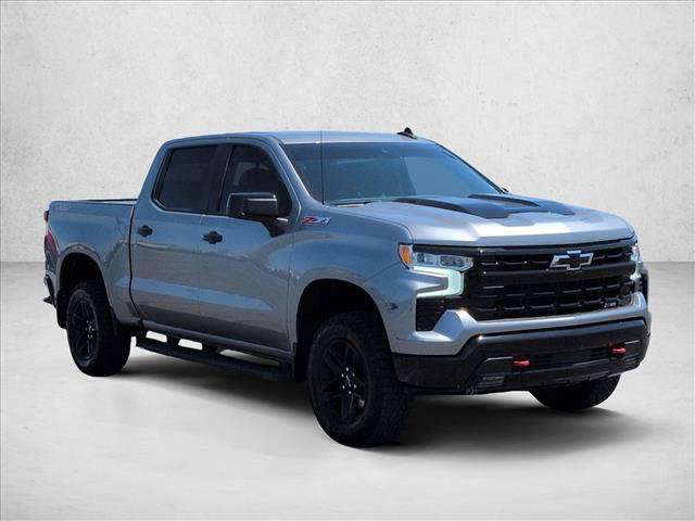 Used 2024 Chevrolet Silverado 1500 LT Trail Boss w/ Convenience Package II AWD/4WD image 2