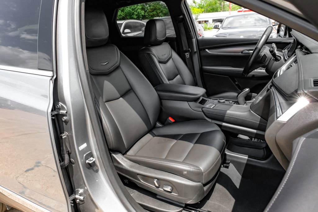 Used 2023 Cadillac XT5 Luxury FWD image 44