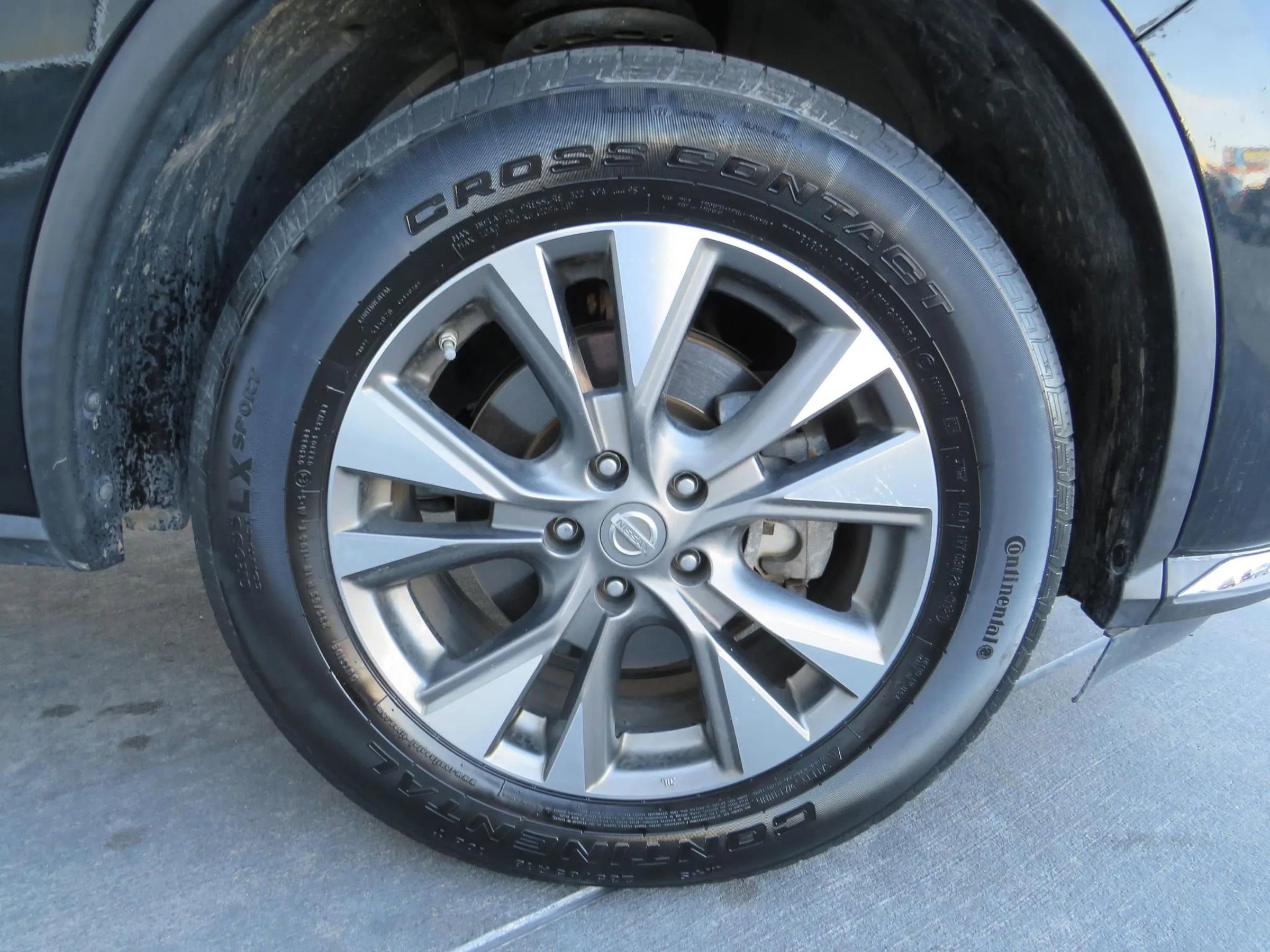 Used 2018 Nissan Murano S image 46
