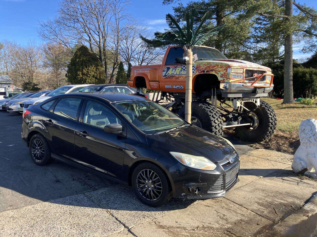 Used 2012 Ford Focus SE image 2