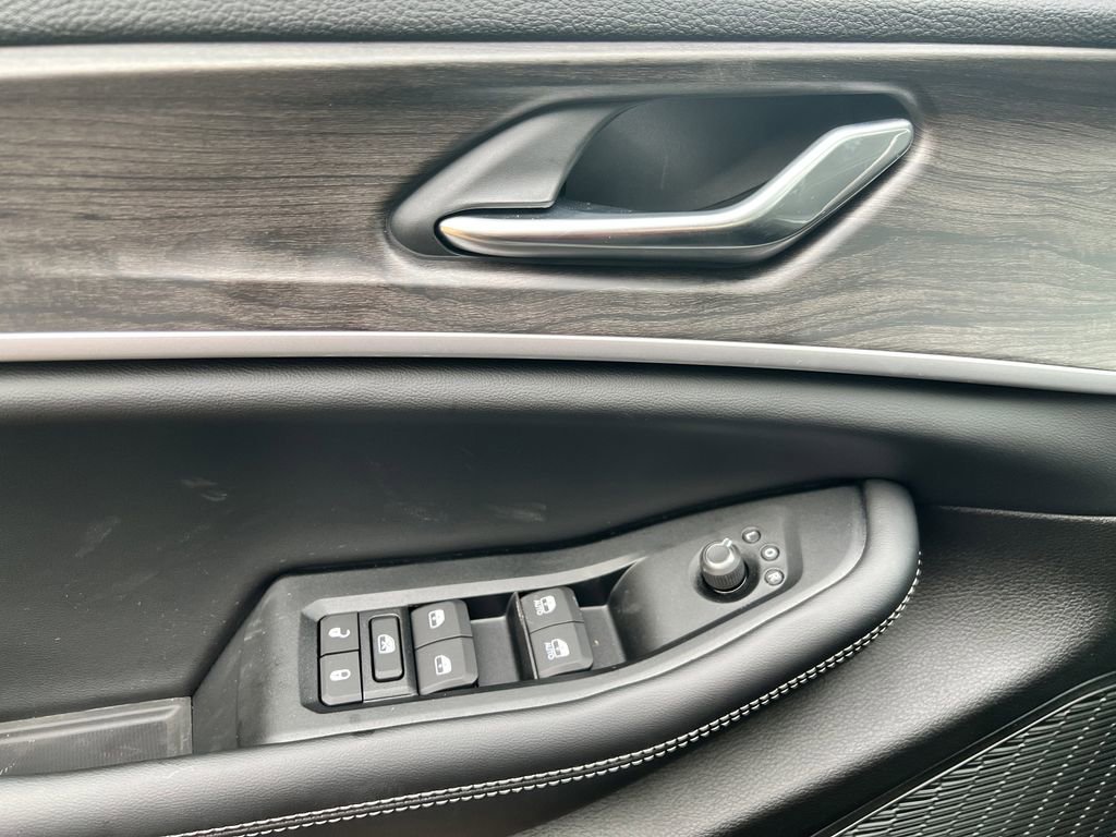 New 2026 Jeep Grand Cherokee Laredo image 14