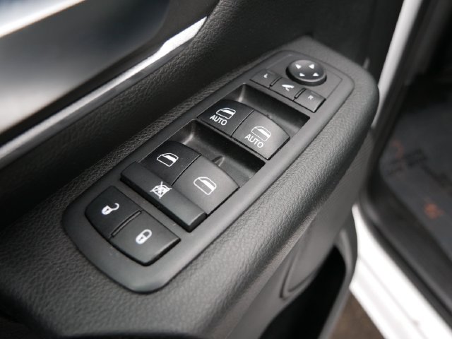 Used 2019 RAM 1500 Big Horn AWD/4WD image 18