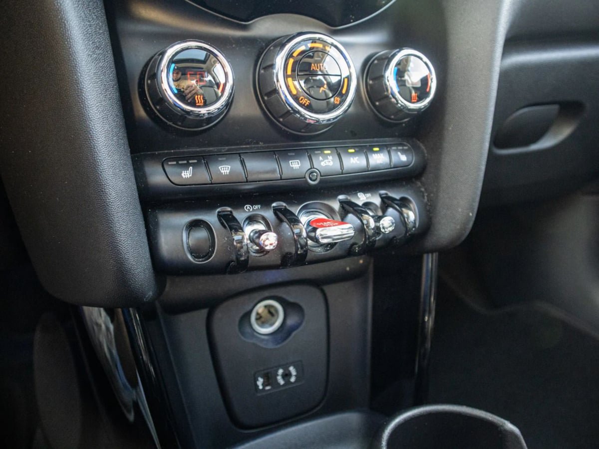 Used 2014 MINI Cooper 2-Door Hardtop FWD image 33