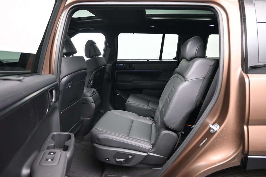 New 2026 Hyundai Santa Fe Calligraphy AWD/4WD image 25