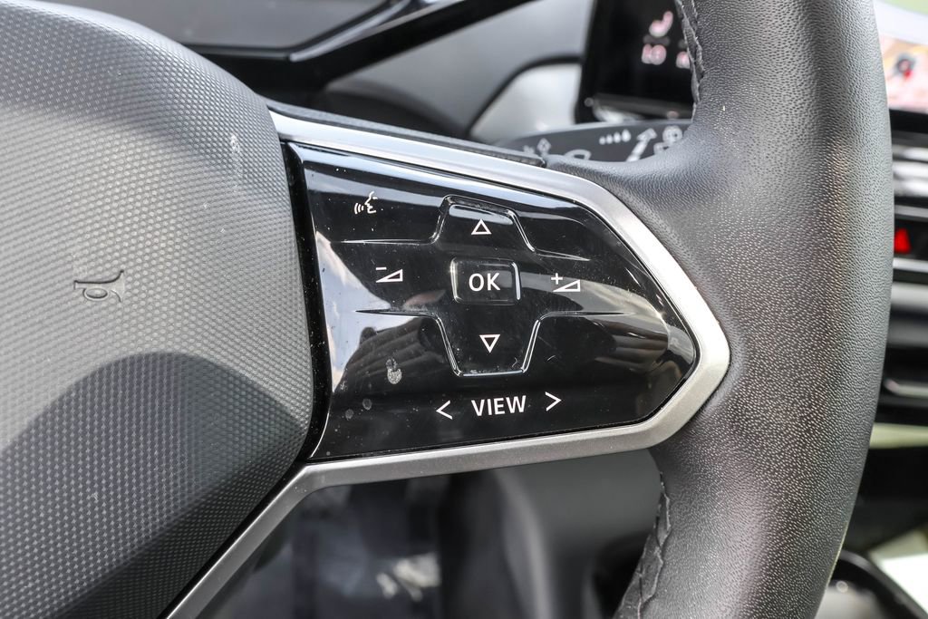 Used 2023 Volkswagen ID.4 Pro S Plus image 23