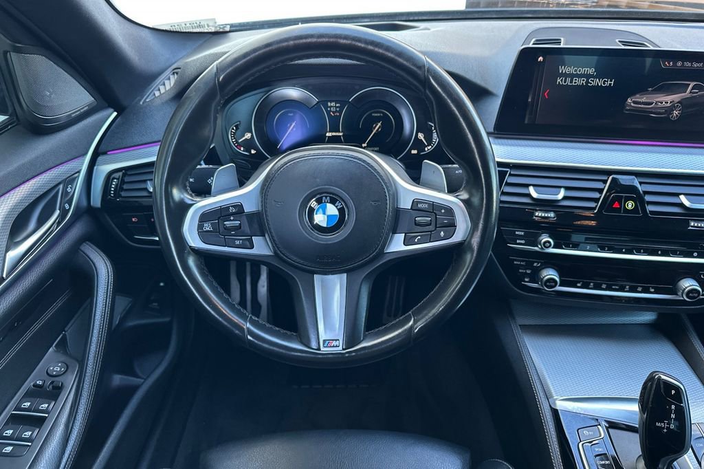 Used 2019 BMW 530e w/ M Sport Package image 15