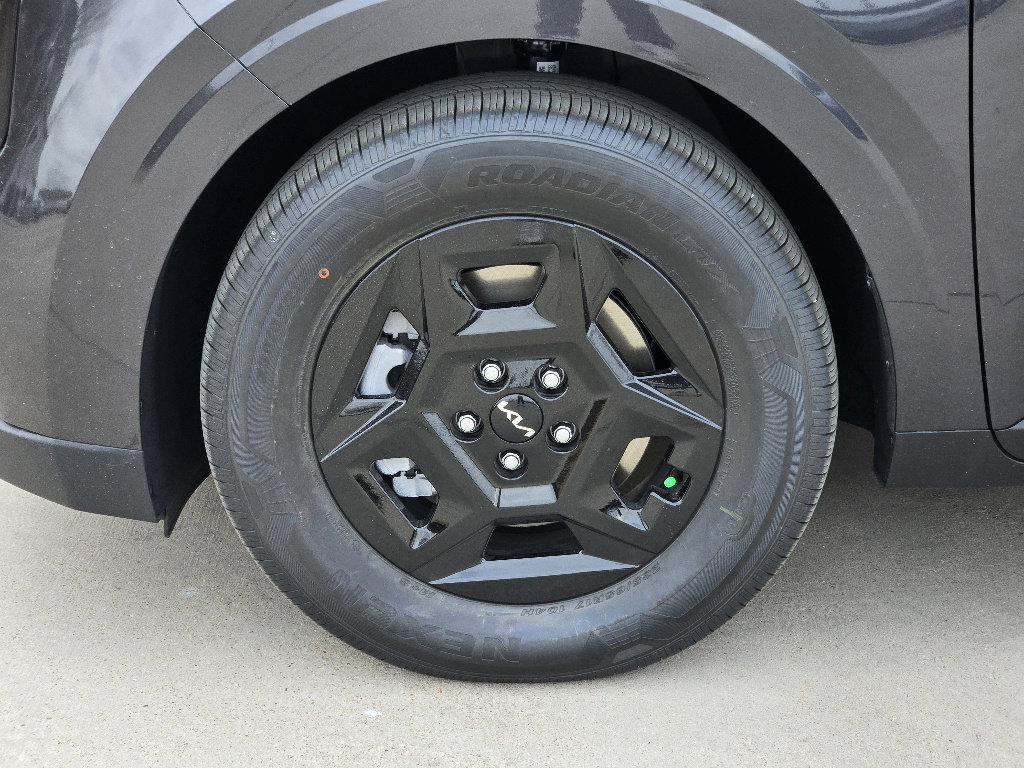 New 2026 Kia Carnival LX image 8