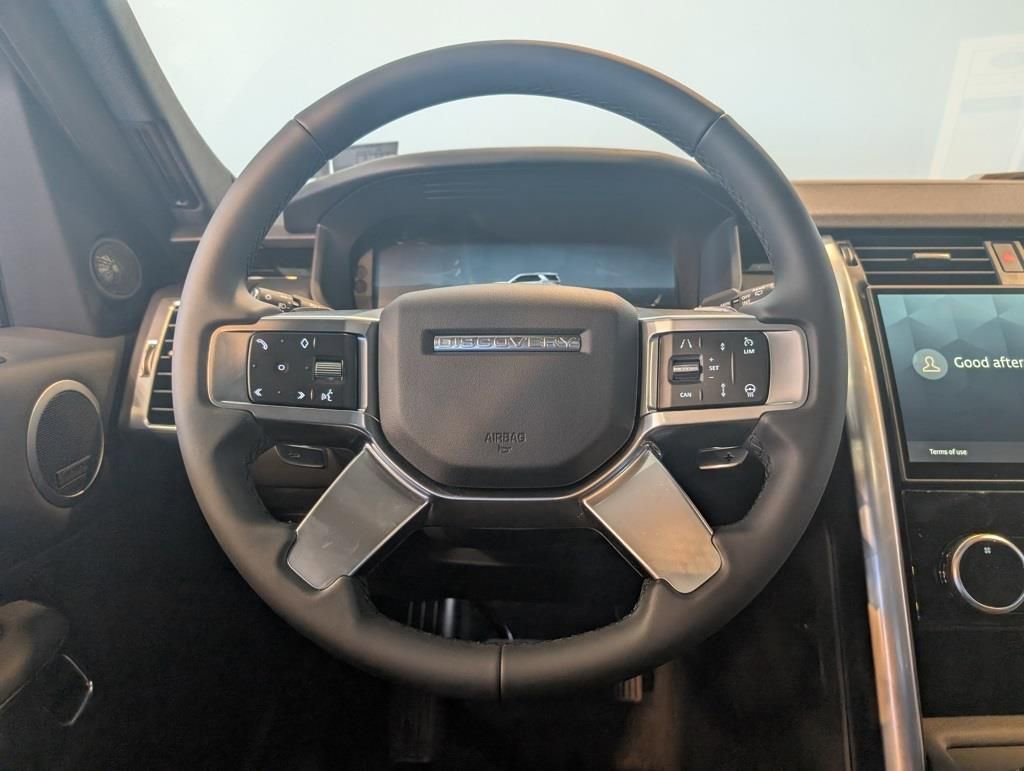 New 2026 Land Rover Discovery S image 13
