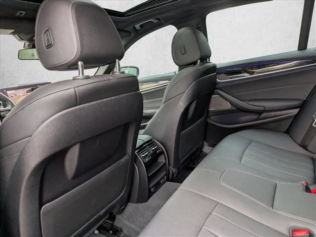 Used 2022 BMW 530i w/ Premium Package image 13
