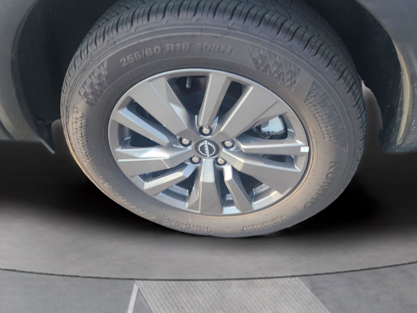 Used 2024 Nissan Pathfinder S image 13