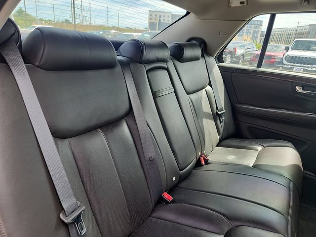 Used 2010 Cadillac DTS Luxury FWD image 28