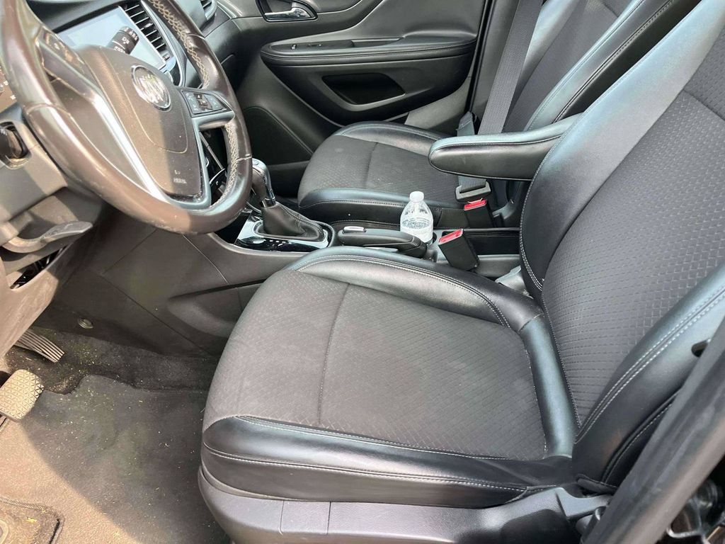 Used 2019 Buick Encore Preferred w/ Safety Package FWD image 5