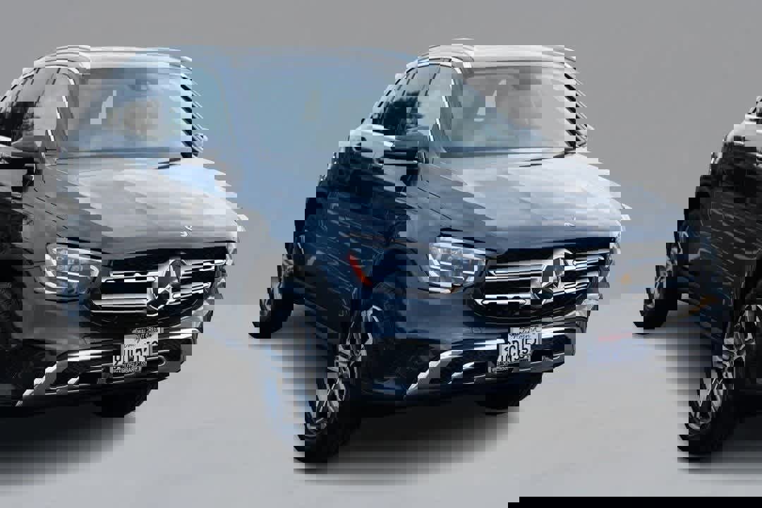 Used 2022 Mercedes-Benz GLC 300 4MATIC image 3