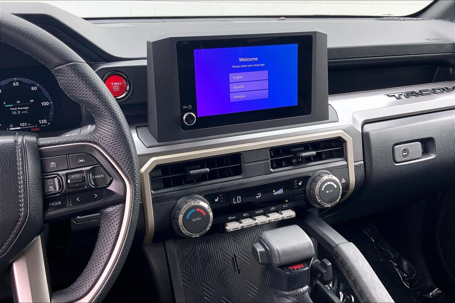 Used 2025 Toyota Tacoma TRD Off-Road AWD/4WD image 7