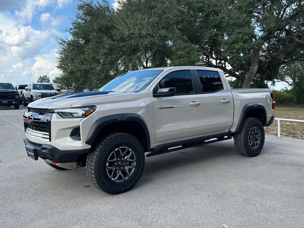 New 2026 Chevrolet Colorado ZR2 w/ Technology Package AWD/4WD image 1