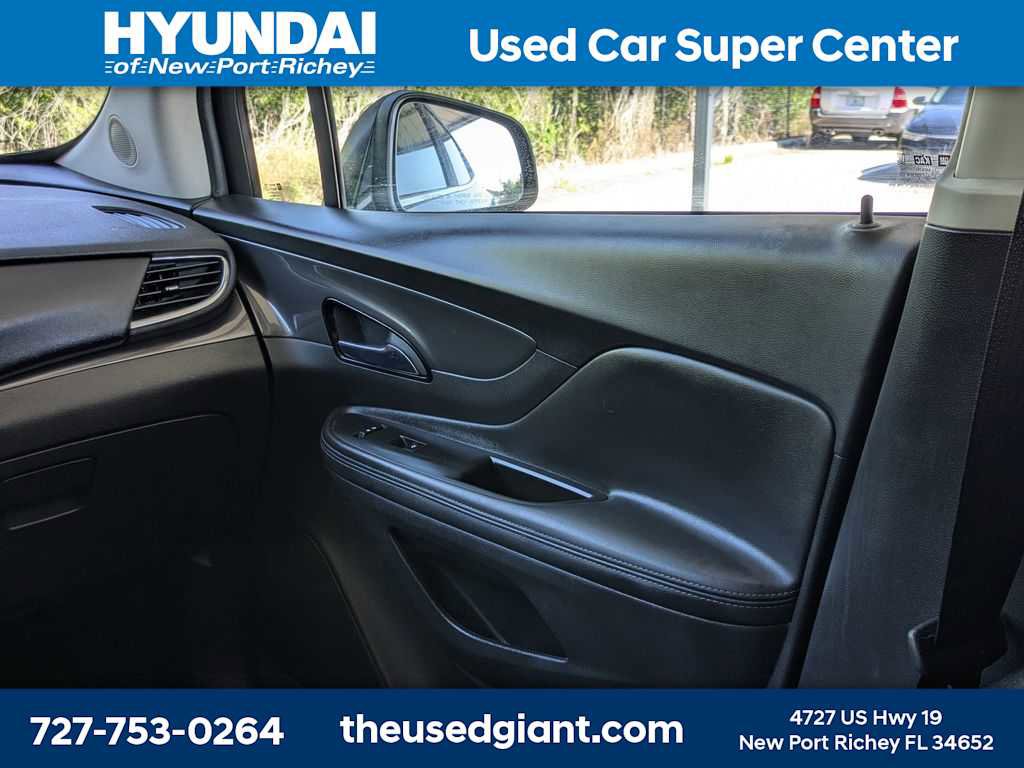 Used 2017 Buick Encore Sport Touring FWD image 17