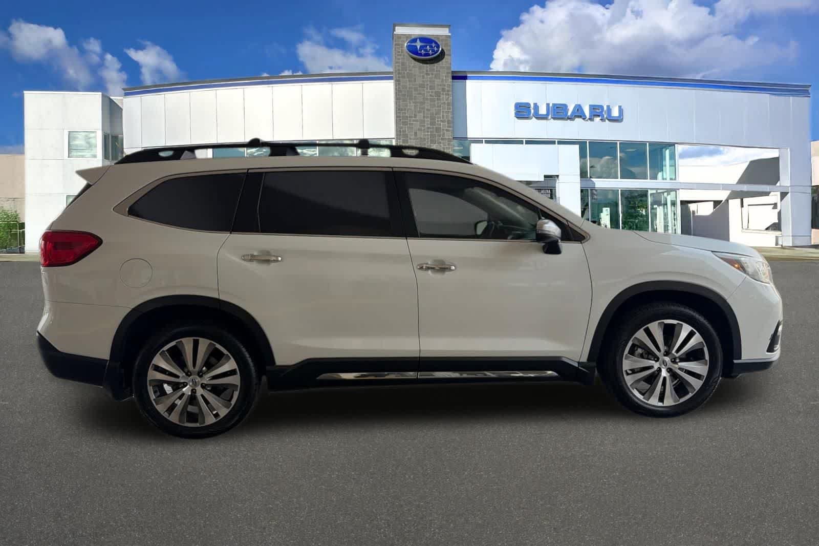 Used 2019 Subaru Ascent Touring w/ Popular Package #3 AWD/4WD image 6