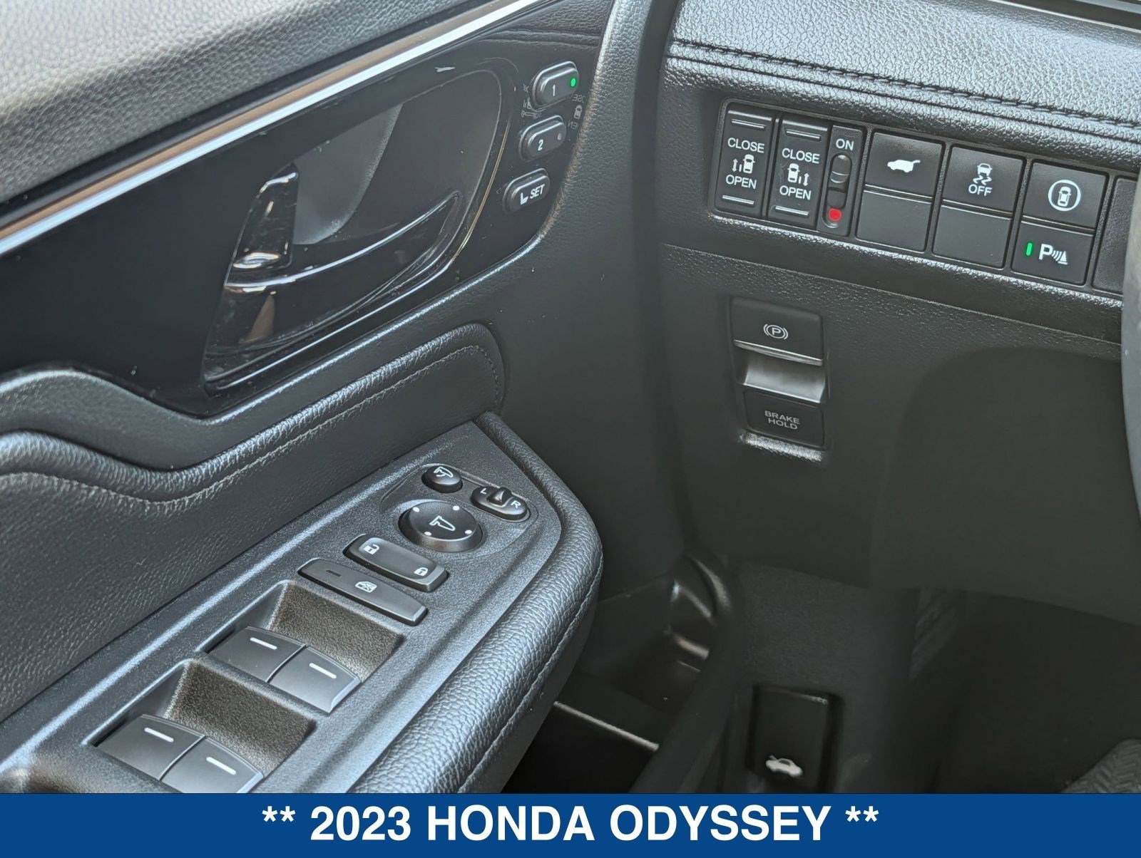 Used 2023 Honda Odyssey Elite image 24