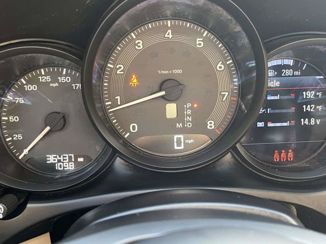 Used 2023 Porsche Macan Turbo image 32