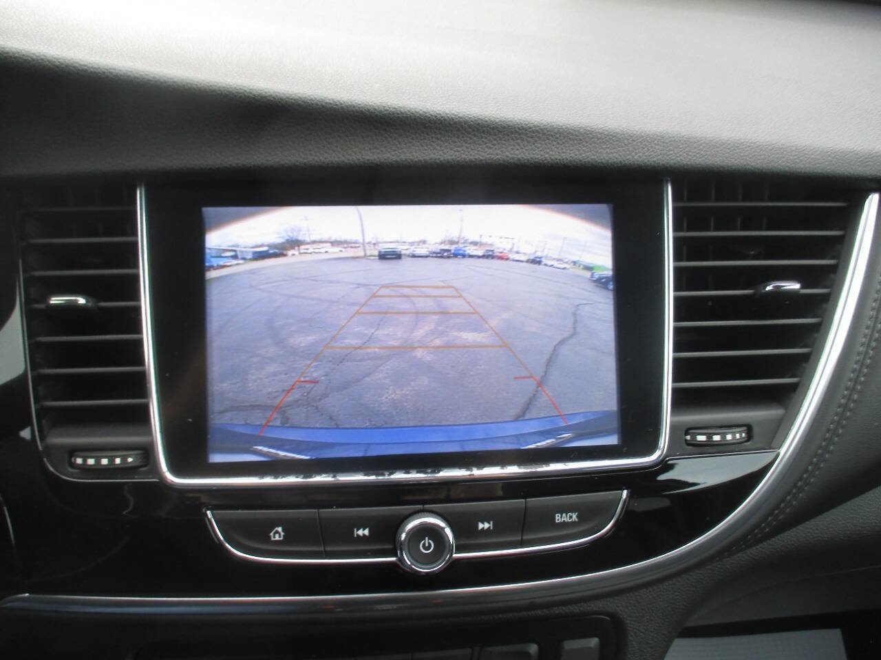 Used 2020 Buick Encore Preferred w/ Safety Package AWD/4WD image 17