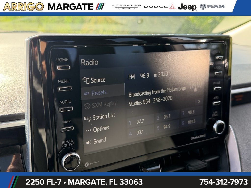 Used 2021 Toyota Corolla LE FWD image 23