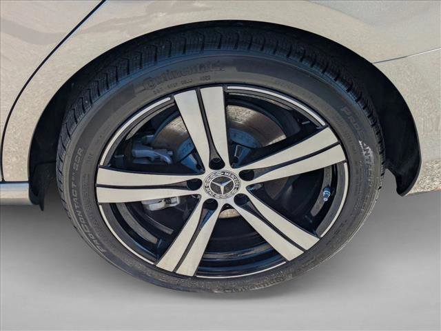 Used 2024 Mercedes-Benz C 300 Sedan image 25