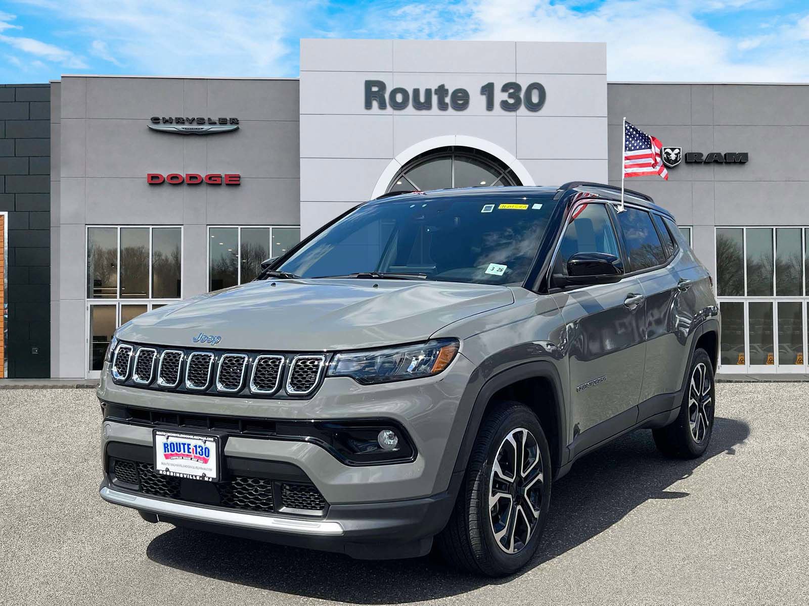 Used 2023 Jeep Compass Limited image 2