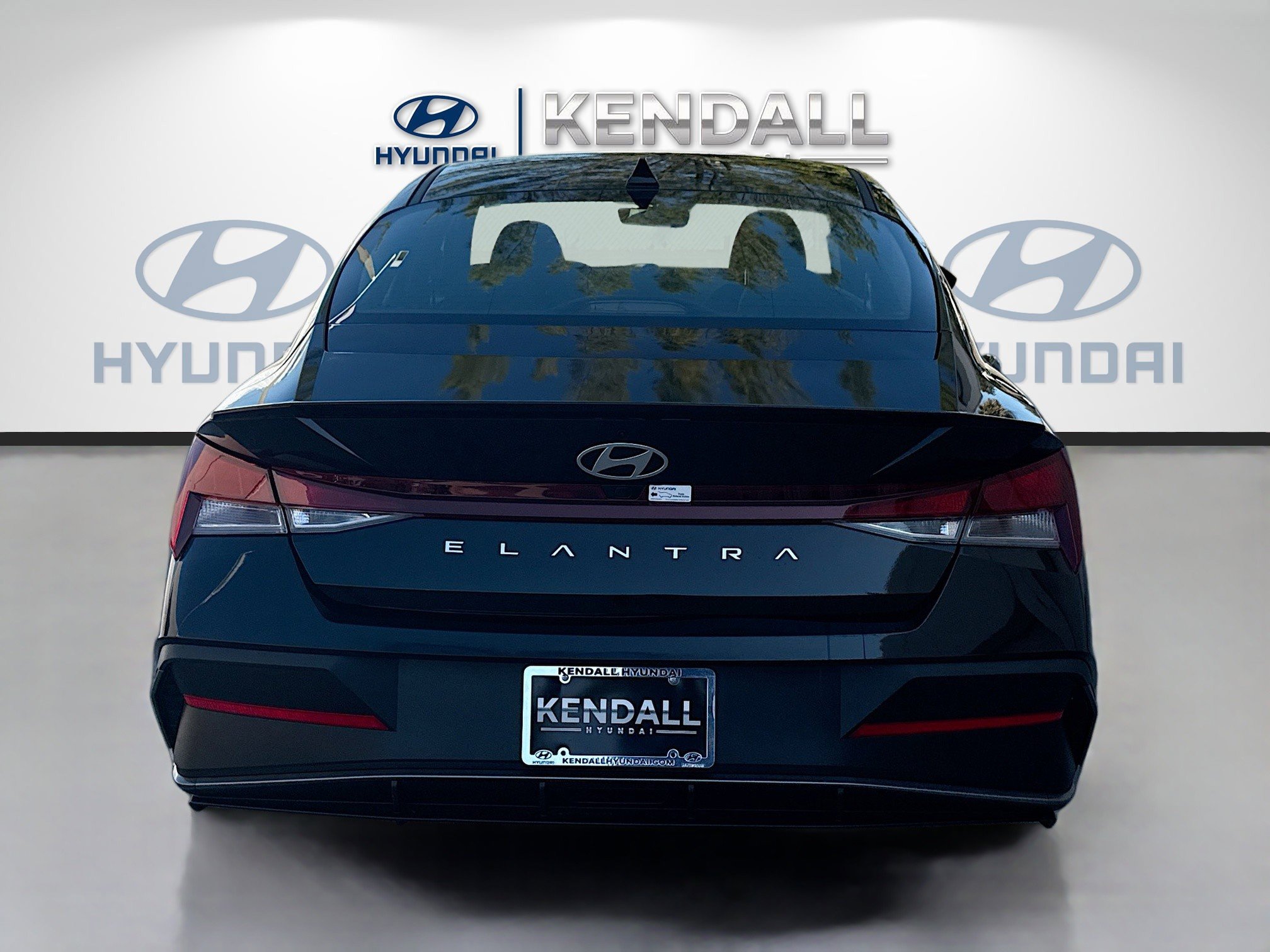 Used 2025 Hyundai Elantra Sport image 5
