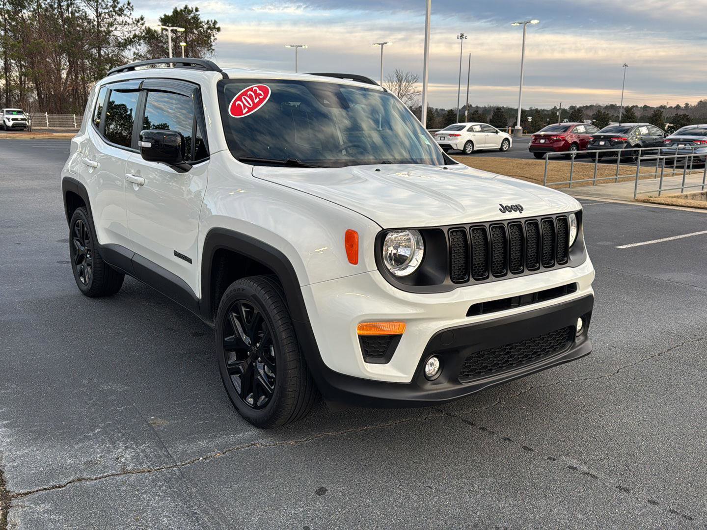 Used 2023 Jeep Renegade Altitude image 6
